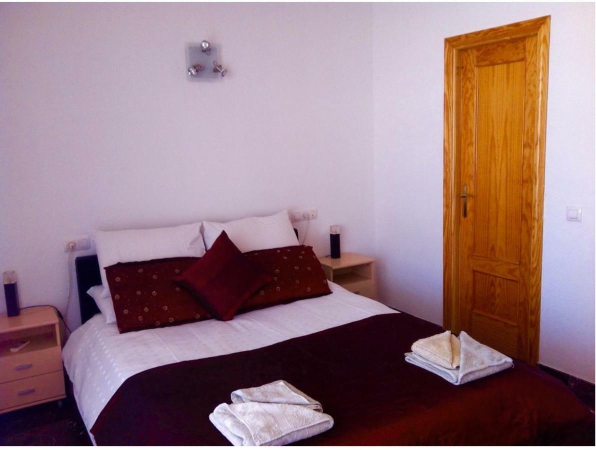 Penthouse With Private Roof Terrace And Jacuzzi Lägenhet Fuengirola Exteriör bild