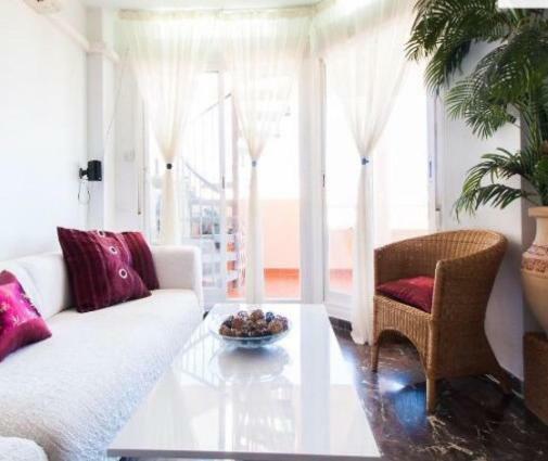 Penthouse With Private Roof Terrace And Jacuzzi Lägenhet Fuengirola Exteriör bild