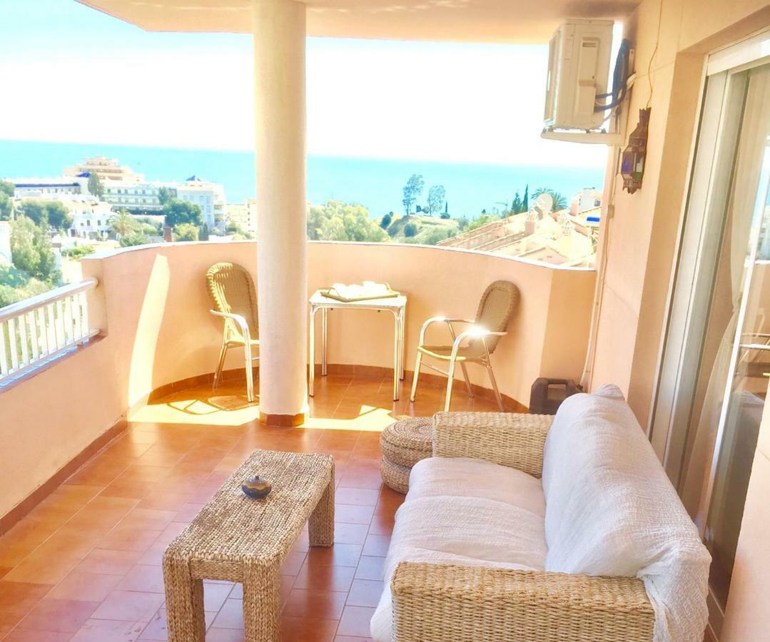 Penthouse With Private Roof Terrace And Jacuzzi Lägenhet Fuengirola Exteriör bild